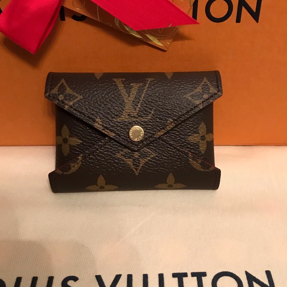 NWT Louis Vuitton Pochette Kirigami Small